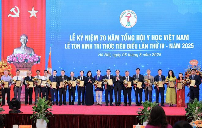 Tổng hội Y học Việt Nam: Hành trình 70 năm công hiến vì sức khỏe nhân dân Tổng hội Y học Việt Nam: Hành trình 70 năm công hiến vì sức khỏe nhân dân