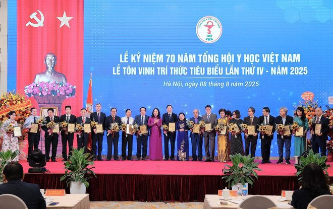 Tổng hội Y học Việt Nam: Hành trình 70 năm công hiến vì sức khỏe nhân dân Tổng hội Y học Việt Nam: Hành trình 70 năm công hiến vì sức khỏe nhân dân