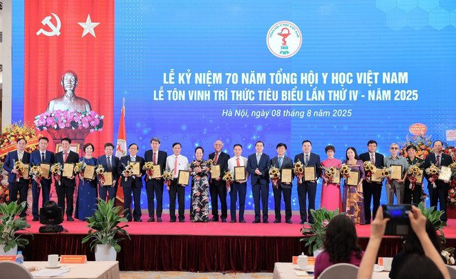 Tổng hội Y học Việt Nam: Hành trình 70 năm công hiến vì sức khỏe nhân dân Tổng hội Y học Việt Nam: Hành trình 70 năm công hiến vì sức khỏe nhân dân