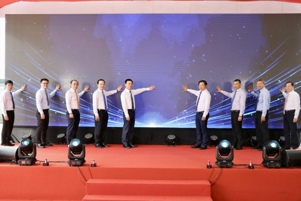 Đà Nẵng khởi động Dự án Fab-Lab – Nền móng công nghiệp đóng gói vi mạch bán dẫn tiên tiến của Việt Nam Đà Nẵng khởi động Dự án Fab-Lab – Nền móng công nghiệp đóng gói vi mạch bán dẫn tiên tiến của Việt Nam