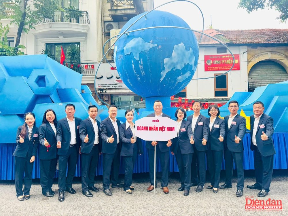 Khối Doanh nhân Việt Nam sơ duyệt diễu binh, diễu hành A80 Khối Doanh nhân Việt Nam sơ duyệt diễu binh, diễu hành A80