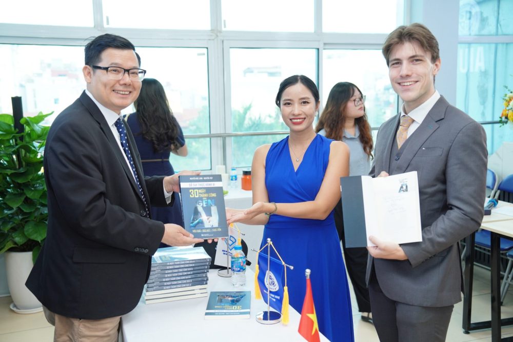 Học viện AIUni ra mắt nền tảng đào tạo và Sổ tay Thực hành AI Học viện AIUni ra mắt nền tảng đào tạo và Sổ tay Thực hành AI