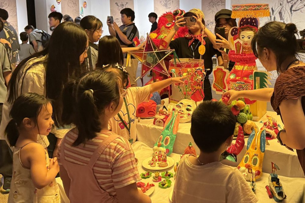 Không gian “Sắc Thu” nơi di sản được bảo tồn, phát triển và hòa nhịp cùng cuộc sống hiện đại Không gian “Sắc Thu” nơi di sản được bảo tồn, phát triển và hòa nhịp cùng cuộc sống hiện đại