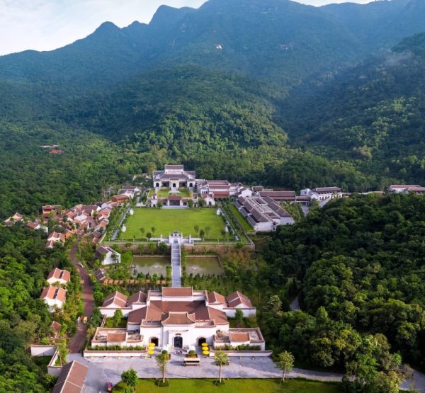 Hành hương Yên Tử – Thiền phái Trúc Lâm và Hành trình hòa quyện truyền thống với hiện đại