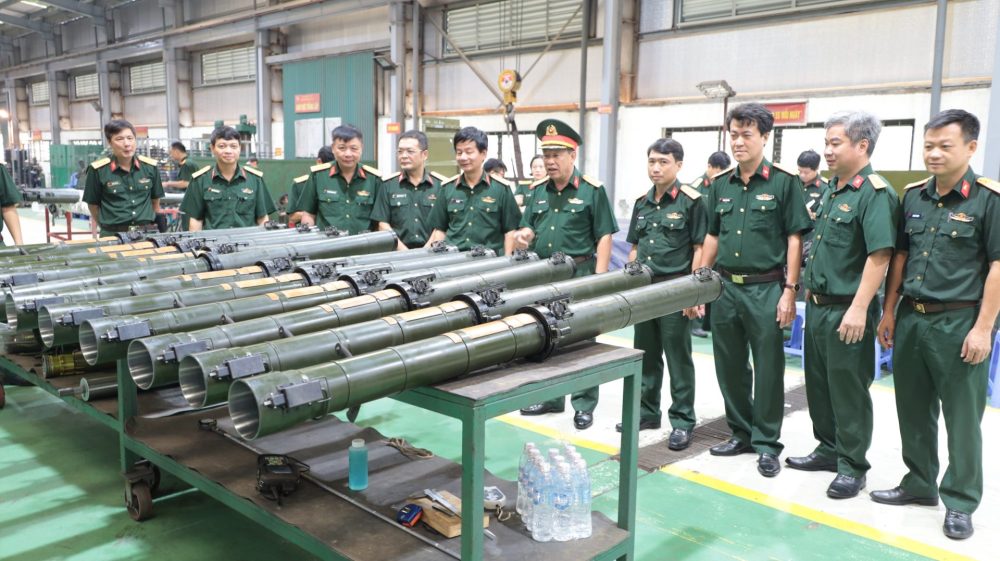 Nhà máy Z125 - Khẳng định vị thế trong sản xuất công nghiệp quốc phòng và xuất khẩu Nhà máy Z125 - Khẳng định vị thế trong sản xuất công nghiệp quốc phòng và xuất khẩu
