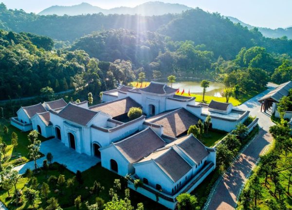 Hành hương Yên Tử – Thiền phái Trúc Lâm và Hành trình hòa quyện truyền thống với hiện đại