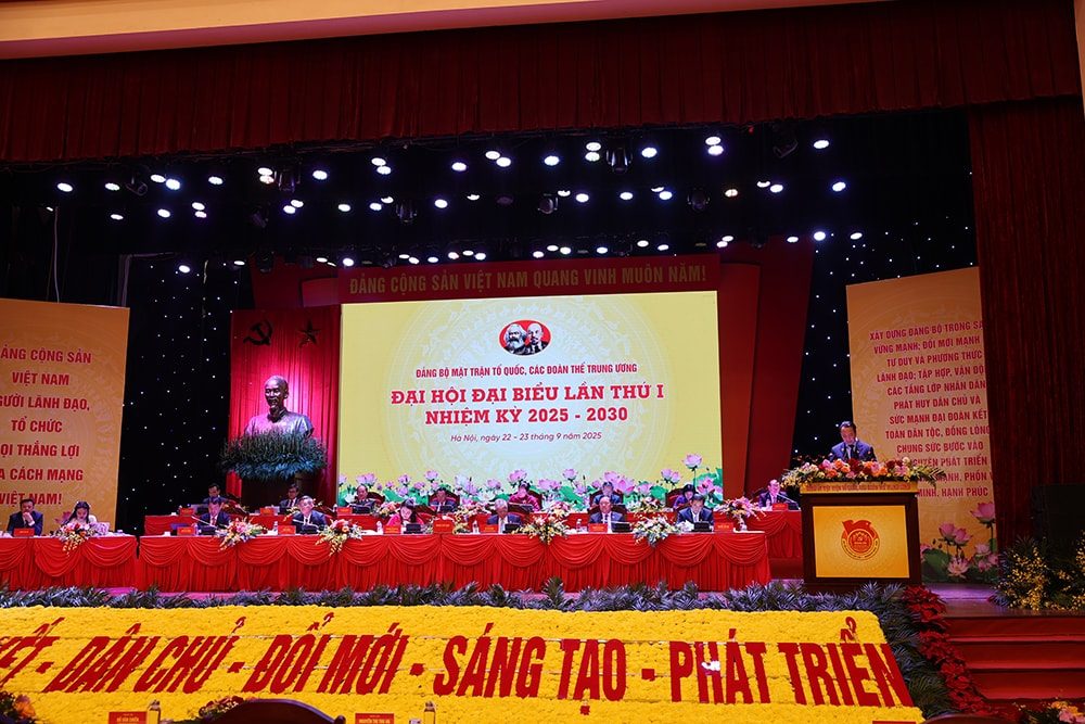 VCCI: Thúc đẩy phát triển doanh nhân, doanh nghiệp, góp phần xây dựng khối đại đoàn kết toàn dân tộc VCCI: Thúc đẩy phát triển doanh nhân, doanh nghiệp, góp phần xây dựng khối đại đoàn kết toàn dân tộc