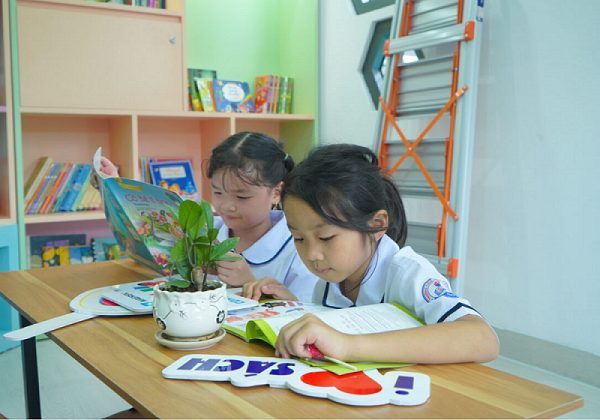 CÔNG TY CỔ PHẦN CHĂN NUÔI C.P. VIỆT NAM ĐỒNG HÀNH CÙNG DỰ ÁN “THƯ VIỆN CONTAINER” CÔNG TY CỔ PHẦN CHĂN NUÔI C.P. VIỆT NAM ĐỒNG HÀNH CÙNG DỰ ÁN “THƯ VIỆN CONTAINER”