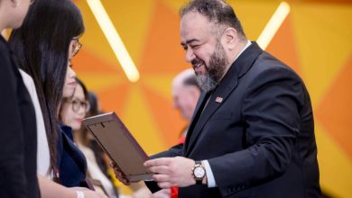 Vị Phó Giáo sư bỏ “xứ sở giàu nhất thế giới” sang Việt Nam bồi dưỡng tài năng công nghệ Vị Phó Giáo sư bỏ “xứ sở giàu nhất thế giới” sang Việt Nam bồi dưỡng tài năng công nghệ