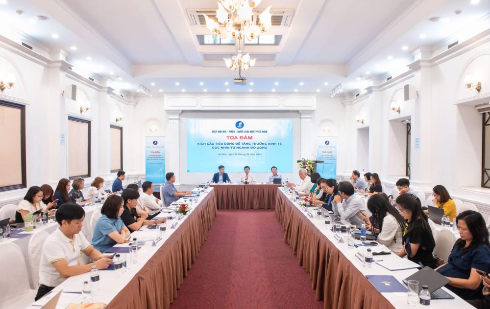 Kích cầu tiêu dùng ngành đồ uống với chính sách giảm thuế giá trị gia tăng - Vướng mắc cần được giải quyết sớm Kích cầu tiêu dùng ngành đồ uống với chính sách giảm thuế giá trị gia tăng - Vướng mắc cần được giải quyết sớm