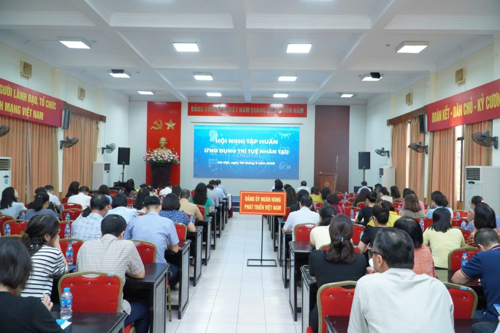 VDB tham dự Hội nghị tập huấn ứng dụng trí tuệ nhân tạo do Văn phòng Trung ương Đảng tổ chức VDB tham dự Hội nghị tập huấn ứng dụng trí tuệ nhân tạo do Văn phòng Trung ương Đảng tổ chức