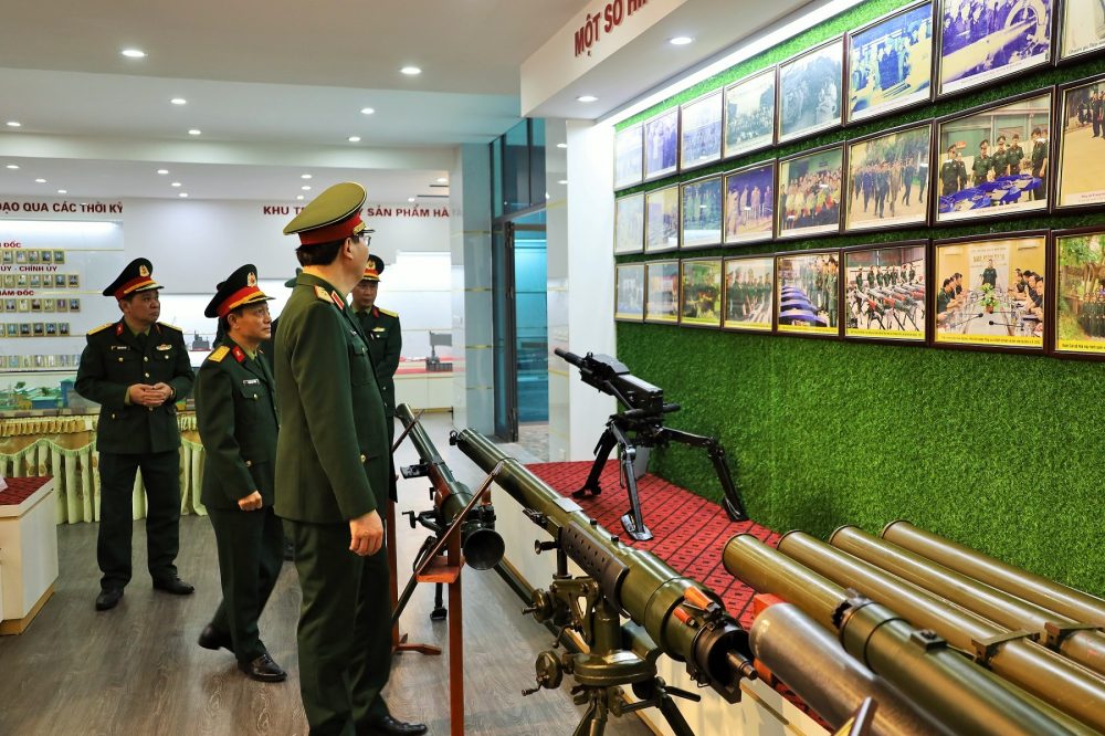 Nhà máy Z125 - Khẳng định vị thế trong sản xuất công nghiệp quốc phòng và xuất khẩu Nhà máy Z125 - Khẳng định vị thế trong sản xuất công nghiệp quốc phòng và xuất khẩu