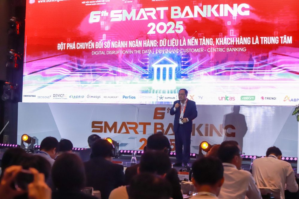 Smart Banking 2025: Dữ liệu là nền tảng, khách hàng là trung tâm trong chuyển đổi số ngân hàng Smart Banking 2025: Dữ liệu là nền tảng, khách hàng là trung tâm trong chuyển đổi số ngân hàng