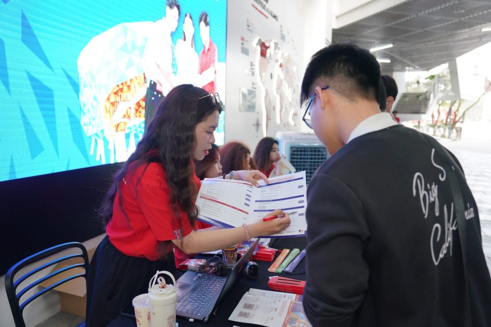 BUV lọt top 3 toàn cầu về Quy trình tuyển sinh tốt nhất năm 2025 BUV lọt top 3 toàn cầu về Quy trình tuyển sinh tốt nhất năm 2025