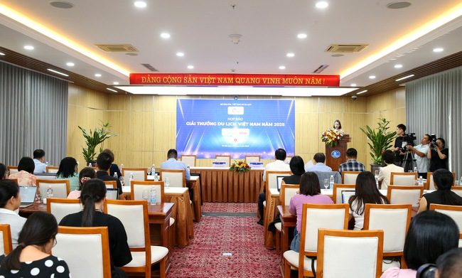 Công bố Giải thưởng Du lịch Việt Nam năm 2025 Công bố Giải thưởng Du lịch Việt Nam năm 2025