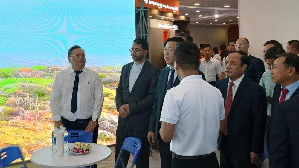 Gần 300 doanh nghiệp trong và ngoài nước tham gia Triển lãm Quốc tế Vietbuild Hà Nội 2025 Gần 300 doanh nghiệp trong và ngoài nước tham gia Triển lãm Quốc tế Vietbuild Hà Nội 2025