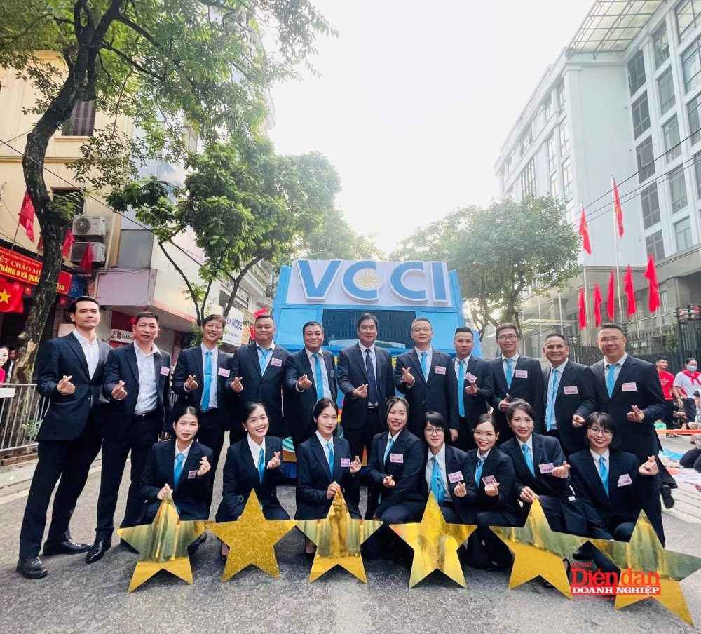 Khối Doanh nhân Việt Nam diễu hành ngày Quốc khánh 2/9: Dấu ấn trong ngày hội lớn của dân tộc Khối Doanh nhân Việt Nam diễu hành ngày Quốc khánh 2/9: Dấu ấn trong ngày hội lớn của dân tộc