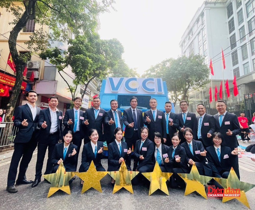 Khối Doanh nhân Việt Nam diễu hành ngày Quốc khánh 2/9: Dấu ấn trong ngày hội lớn của dân tộc Khối Doanh nhân Việt Nam diễu hành ngày Quốc khánh 2/9: Dấu ấn trong ngày hội lớn của dân tộc
