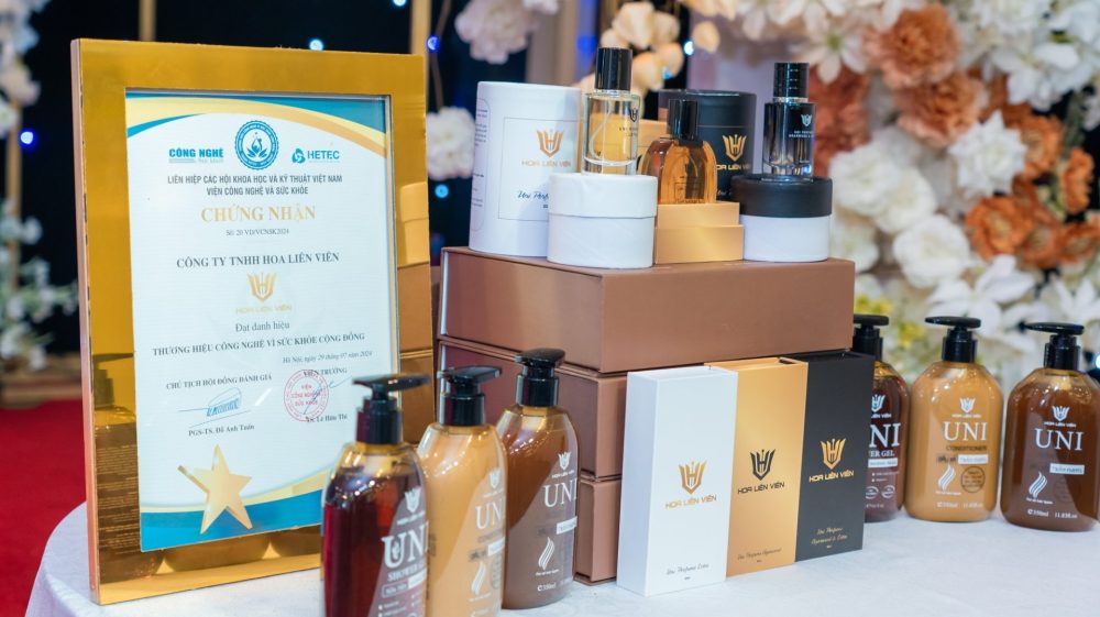 Ra mắt thương hiệu UNI – dòng sản phẩm chăm sóc cá nhân chiết xuất từ Trầm Hương Việt Ra mắt thương hiệu UNI – dòng sản phẩm chăm sóc cá nhân chiết xuất từ Trầm Hương Việt