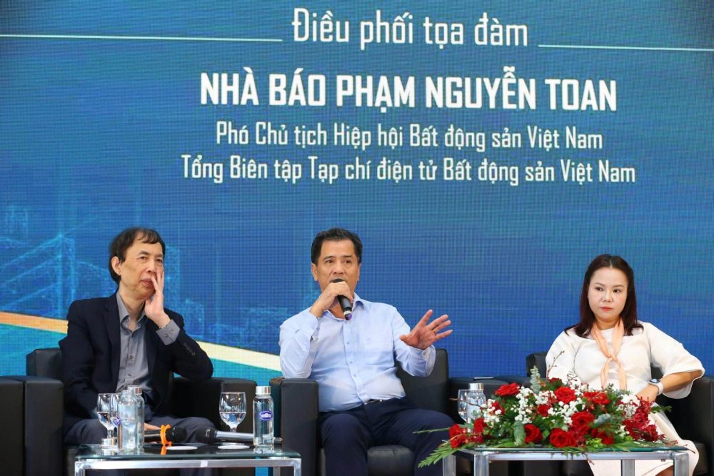 Đào tạo nguồn nhân lực chất lượng cao cho ngành bất động sản trong kỷ nguyên số Đào tạo nguồn nhân lực chất lượng cao cho ngành bất động sản trong kỷ nguyên số