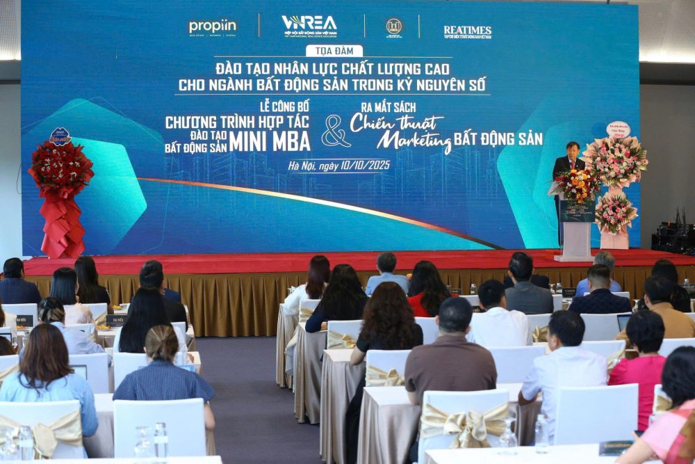 Đào tạo nguồn nhân lực chất lượng cao cho ngành bất động sản trong kỷ nguyên số Đào tạo nguồn nhân lực chất lượng cao cho ngành bất động sản trong kỷ nguyên số