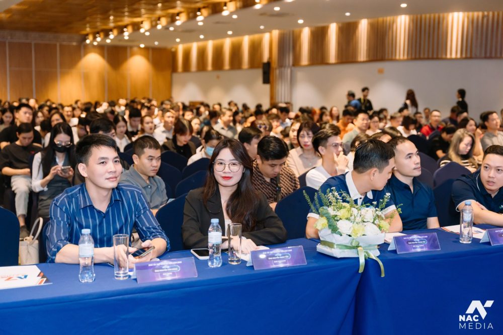 Diễn đàn GGH 2025: Chiến lược SEO trong kỷ nguyên AI Diễn đàn GGH 2025: Chiến lược SEO trong kỷ nguyên AI