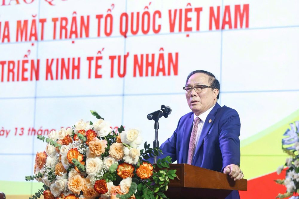 Phát huy vai trò của Mặt trận Tổ quốc Việt Nam trong phát triển kinh tế tư nhân Phát huy vai trò của Mặt trận Tổ quốc Việt Nam trong phát triển kinh tế tư nhân