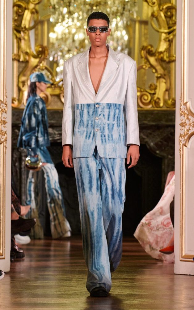 GVLUX ra mắt bộ sưu tập đầu tay “The Echoes” tại Paris Fashion Week