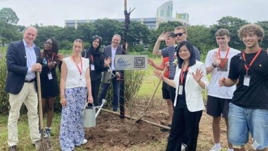 Hành trình “đổi đời” tại Việt Nam của chàng sinh viên Scotland Hành trình “đổi đời” tại Việt Nam của chàng sinh viên Scotland