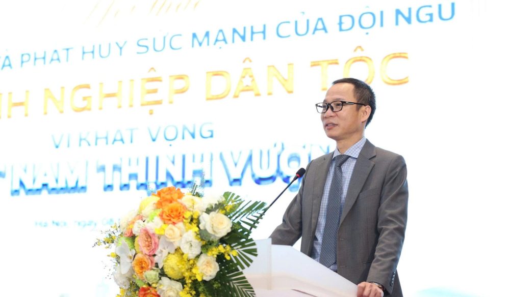 Xây dựng và phát huy sức mạnh của đội ngũ doanh nghiệp dân tộc vì khát vọng Việt Nam thịnh vượng Xây dựng và phát huy sức mạnh của đội ngũ doanh nghiệp dân tộc vì khát vọng Việt Nam thịnh vượng