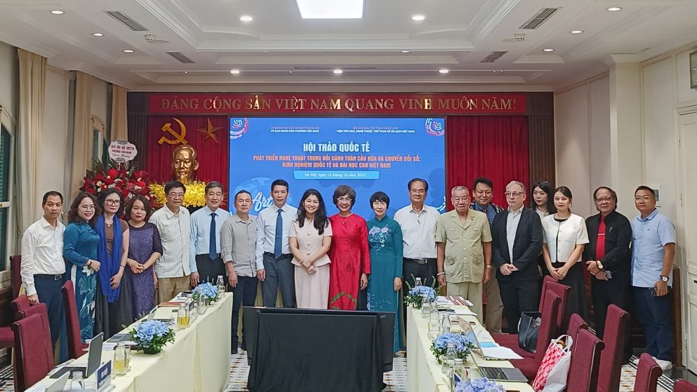 Phát triển nghệ thuật trong bối cảnh toàn cầu hóa và chuyển đổi số Phát triển nghệ thuật trong bối cảnh toàn cầu hóa và chuyển đổi số
