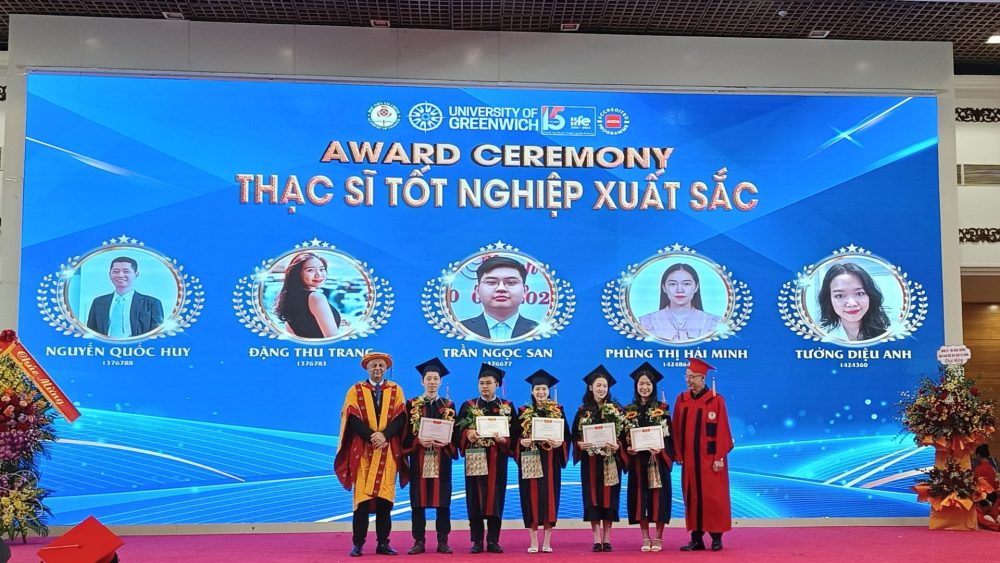 Lễ Trao bằng Tốt nghiệp năm 2025 chương trình Thạc sĩ MSc và Cử nhân DDP Lễ Trao bằng Tốt nghiệp năm 2025 chương trình Thạc sĩ MSc và Cử nhân DDP