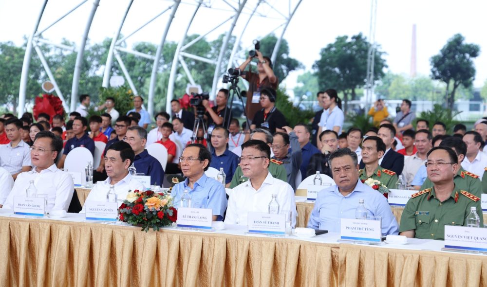 Tổng Bí thư Tô Lâm dự lễ khởi công xây dựng sân vận động tiên tiến hàng đầu thế giới Tổng Bí thư Tô Lâm dự lễ khởi công xây dựng sân vận động tiên tiến hàng đầu thế giới
