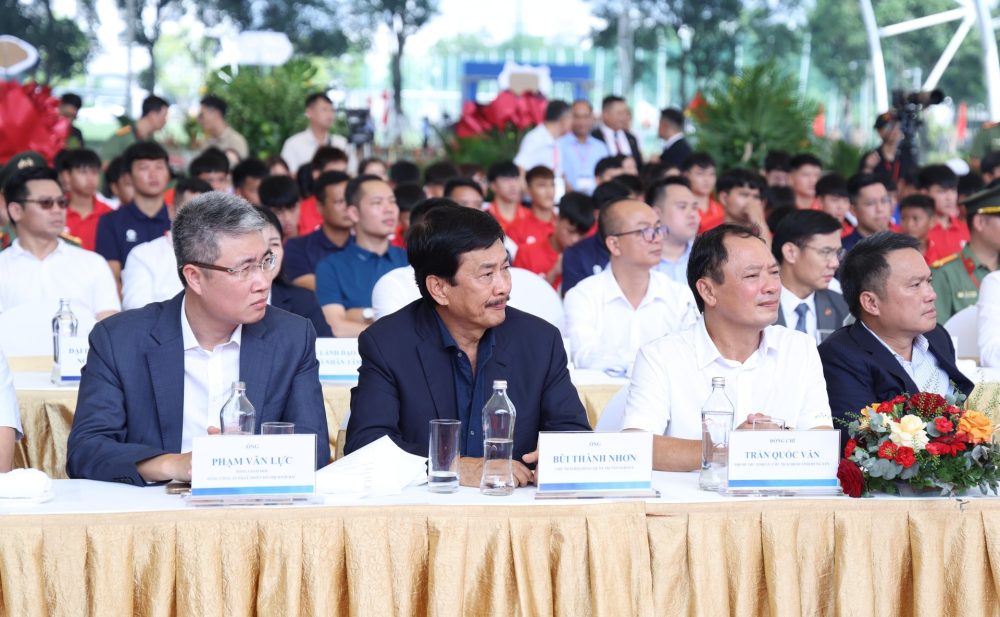 Tổng Bí thư Tô Lâm dự lễ khởi công xây dựng sân vận động tiên tiến hàng đầu thế giới Tổng Bí thư Tô Lâm dự lễ khởi công xây dựng sân vận động tiên tiến hàng đầu thế giới