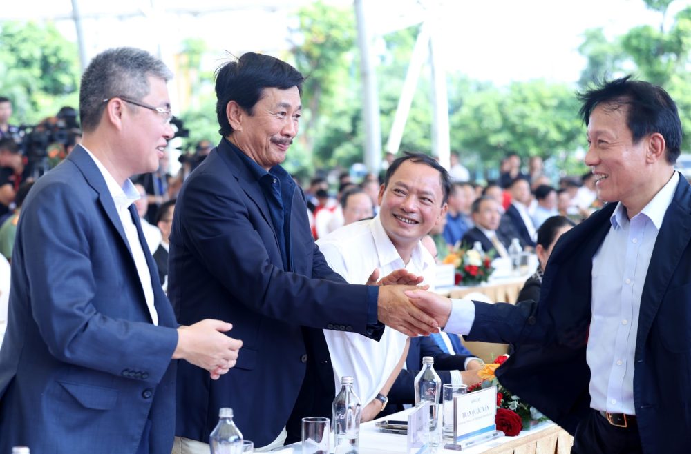 Tổng Bí thư Tô Lâm dự lễ khởi công xây dựng sân vận động tiên tiến hàng đầu thế giới Tổng Bí thư Tô Lâm dự lễ khởi công xây dựng sân vận động tiên tiến hàng đầu thế giới