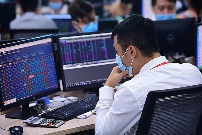 Dòng tiền trú ẩn vào vàng và trái phiếu, xu hướng đầu tư tăng trưởng Dòng tiền trú ẩn vào vàng và trái phiếu, xu hướng đầu tư tăng trưởng