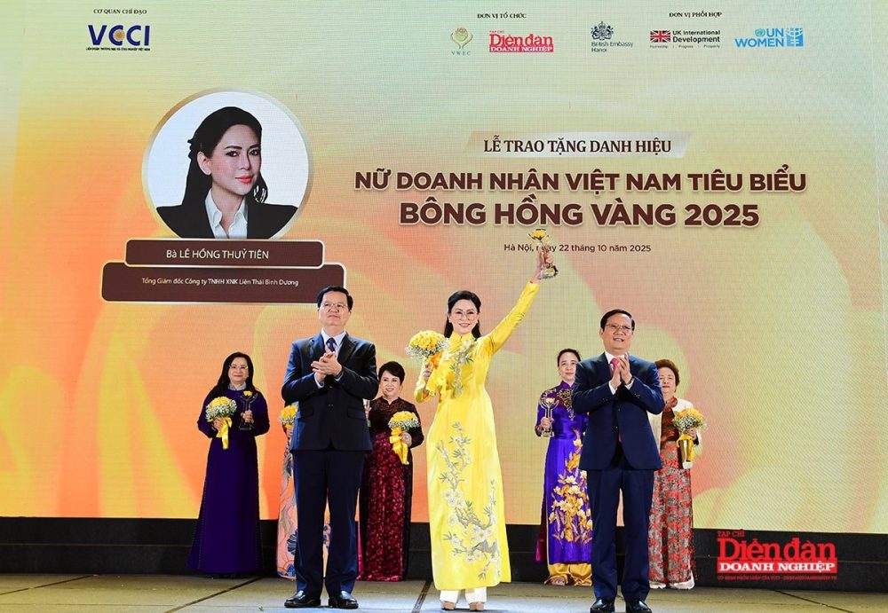 Vinh danh Top 10 Bông Hồng Vàng 2025 Vinh danh Top 10 Bông Hồng Vàng 2025