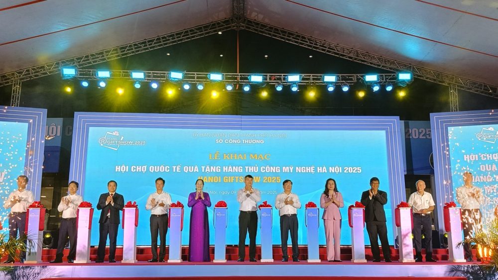 Khai mạc Hội chợ quốc tế Quà tặng hàng thủ công mỹ nghệ Hà Nội 2025 Khai mạc Hội chợ quốc tế Quà tặng hàng thủ công mỹ nghệ Hà Nội 2025