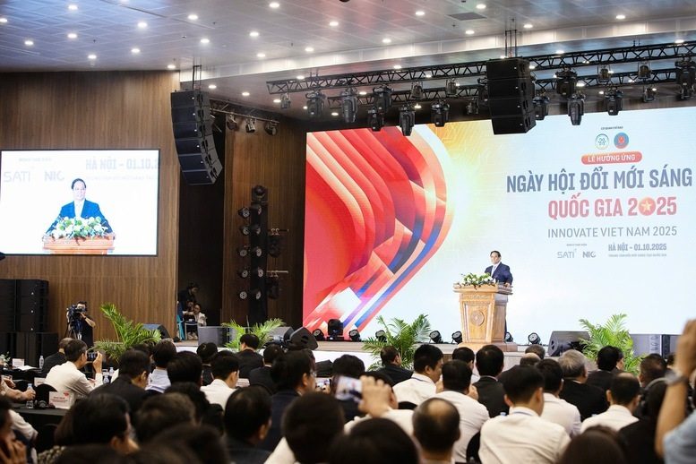 Thủ tướng Chính phủ Phạm Minh Chính: Không hạn chế không gian đổi mới sáng tạo của bất cứ tập thể và cá nhân nào Thủ tướng Chính phủ Phạm Minh Chính: Không hạn chế không gian đổi mới sáng tạo của bất cứ tập thể và cá nhân nào