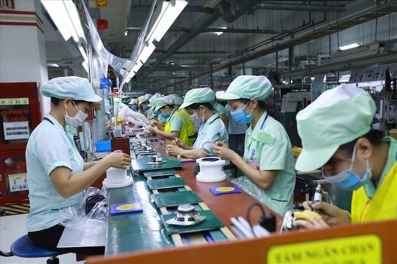 Đề xuất tăng lương tối thiểu 7,2% từ năm 2026 Đề xuất tăng lương tối thiểu 7,2% từ năm 2026