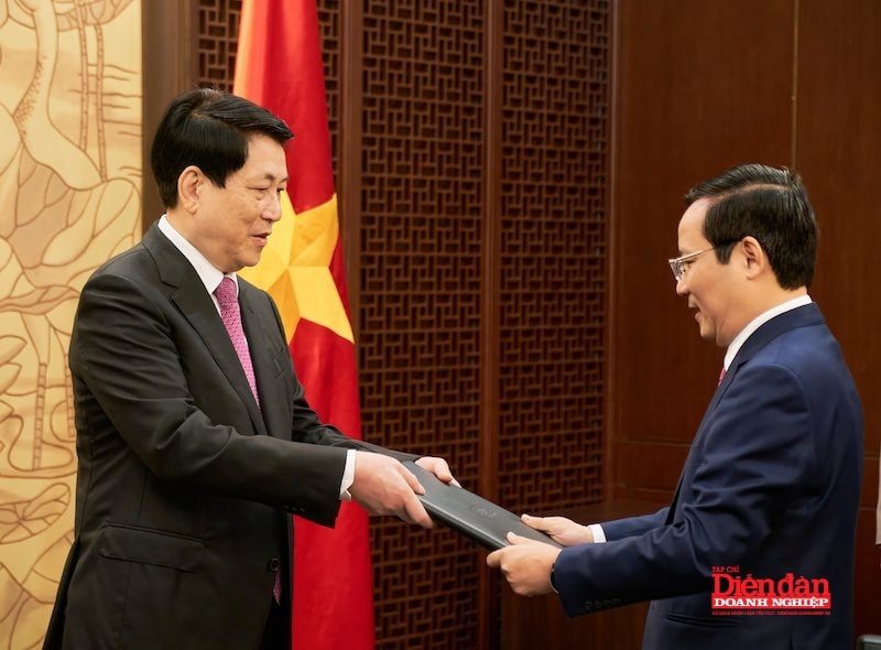 Chủ tịch VCCI Phạm Tấn Công trình Chủ tịch nước Báo cáo ABAC 2025 Chủ tịch VCCI Phạm Tấn Công trình Chủ tịch nước Báo cáo ABAC 2025