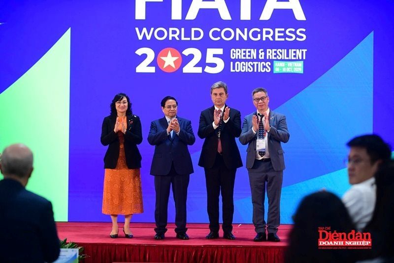 FIATA World Congress 2025: Thủ tướng đề nghị cộng đồng FIATA thực hiện 5 đẩy mạnh hợp tác FIATA World Congress 2025: Thủ tướng đề nghị cộng đồng FIATA thực hiện 5 đẩy mạnh hợp tác