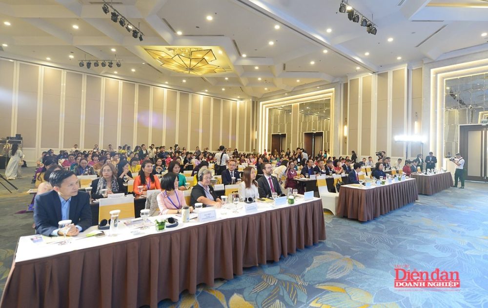 BÔNG HỒNG VÀNG 2025 : BÔNG HỒNG VÀNG 2025 :