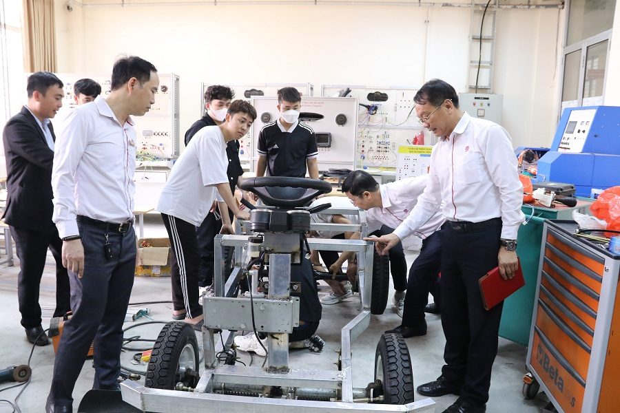 Doanh nghiệp công nghiệp hỗ trợ Việt Nam sẵn sàng “vượt sóng”