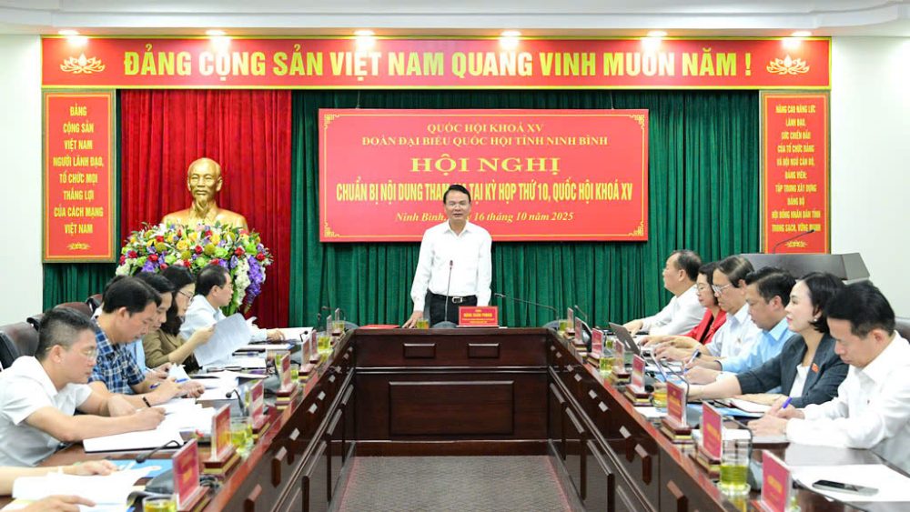 Đoàn ĐBQH tỉnh Ninh Bình chuẩn bị nội dung tham gia Kỳ họp thứ 10: Tổng hợp các ý kiến của người dân, DN, đẩy mạnh tuyên truyền pháp luật Đoàn ĐBQH tỉnh Ninh Bình chuẩn bị nội dung tham gia Kỳ họp thứ 10: Tổng hợp các ý kiến của người dân, DN, đẩy mạnh tuyên truyền pháp luật