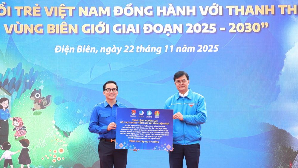 Tuổi trẻ Việt Nam đồng hành với thanh thiếu nhi vùng biên giới