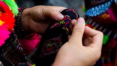 Rực rỡ sắc màu trang phục của người Lô Lô đen ở Hà Giang