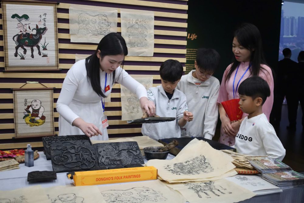 Khai trương Không gian trưng bày Đồ chơi dân gian Việt tại Hàn Quốc