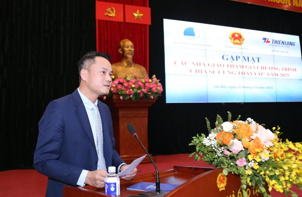 Lãnh đạo Bộ Giáo dục và Đào tạo gặp mặt 80 gương giáo viên chương trình “Chia sẻ cùng thầy cô” năm 2025 Lãnh đạo Bộ Giáo dục và Đào tạo gặp mặt 80 gương giáo viên chương trình “Chia sẻ cùng thầy cô” năm 2025