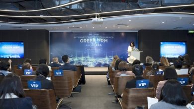 Tương lai của thị trường lao động không chỉ “ứng dụng AI” mà là “đồng hành cùng AI”